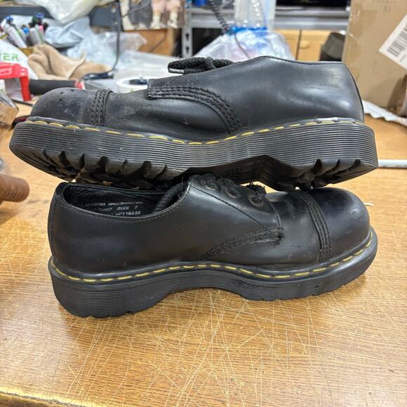Vintage 90s Dr Martens Shoes Steel Toe 9875 Oxfords Made in ENGLAND Sz 7 - 3 Eye main image 7